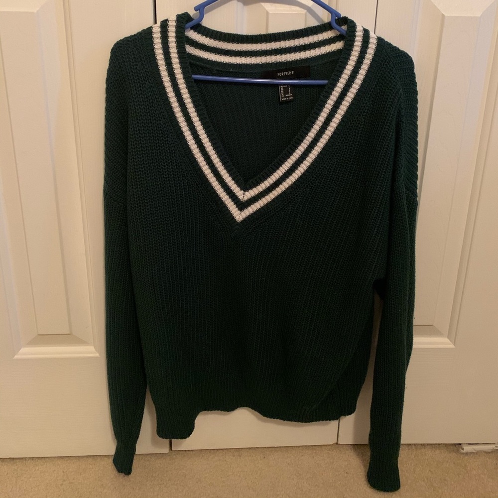 sweater - Picture 2 of 3